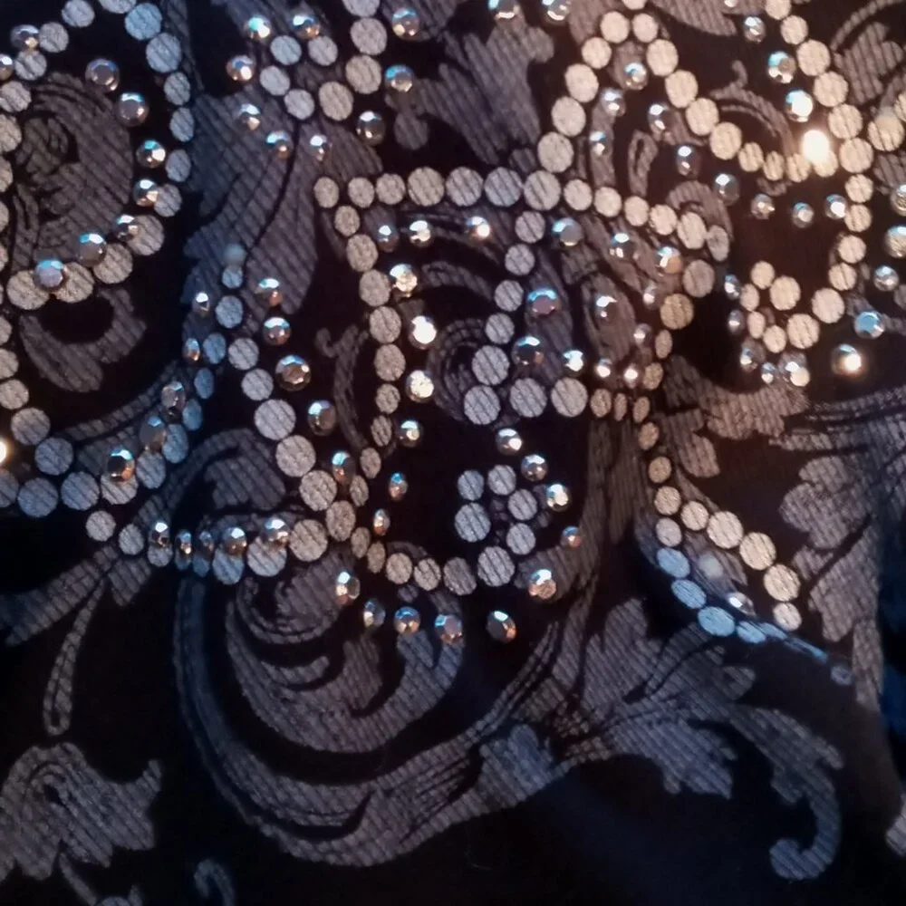 Vintage Y2K Maurices Graphic Flourish Rhinestone Black Long Sleeve Tee Women's L - Picture 13 of 16